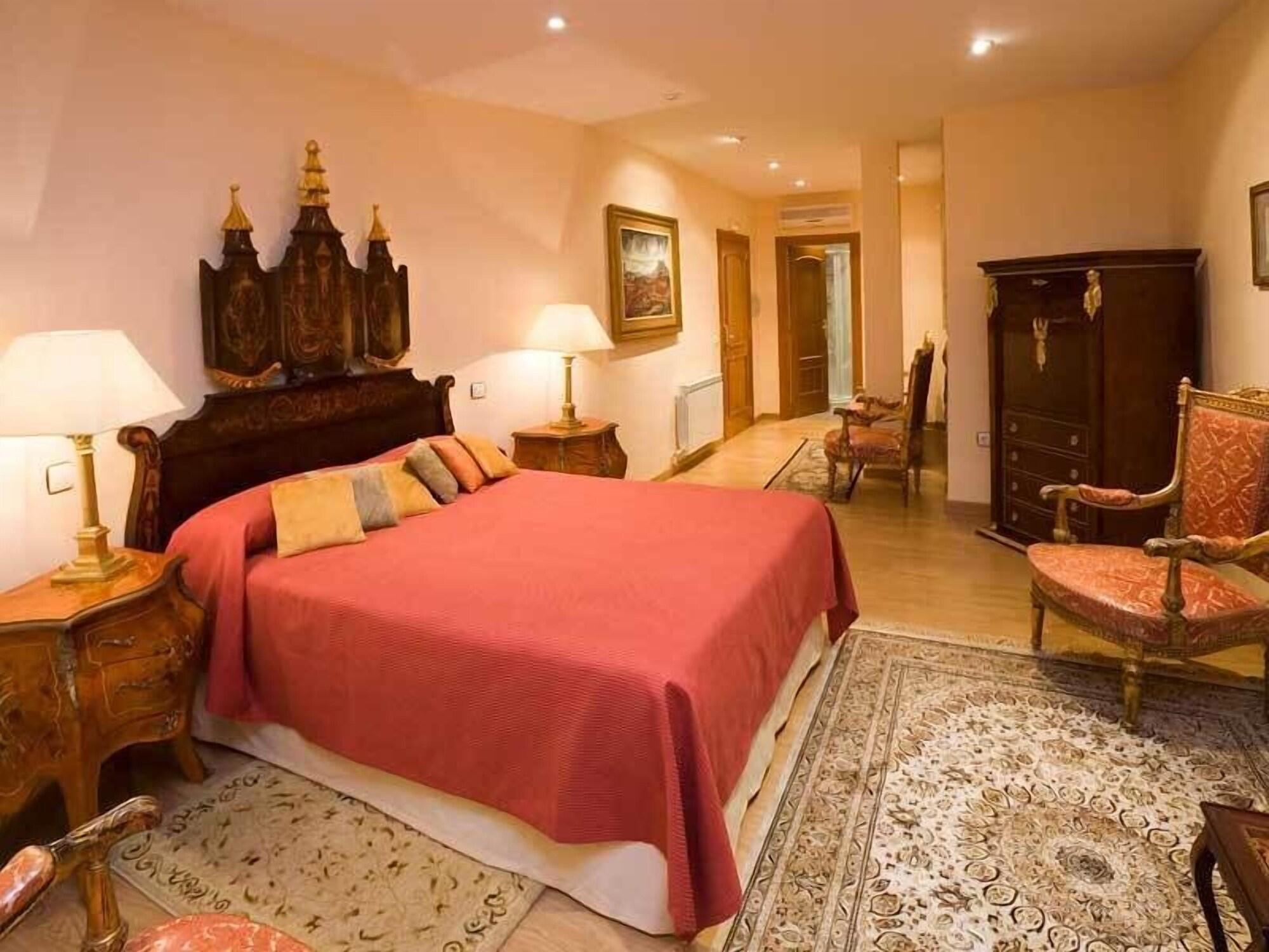 Residencia Real Del Castillo De Curiel Curiel de Duero Luaran gambar